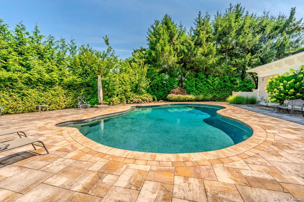 70 Karol Place Muttontown, NY 11753