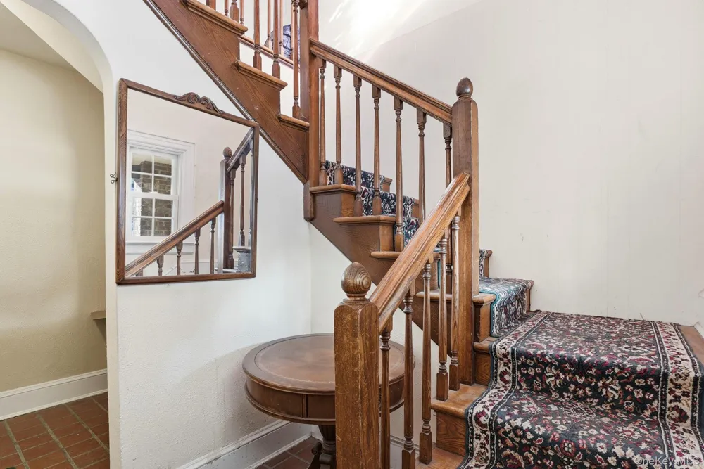 320 Simpson Place Peekskill, NY 10566