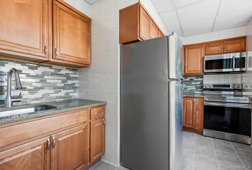 320 Simpson Place Peekskill, NY 10566