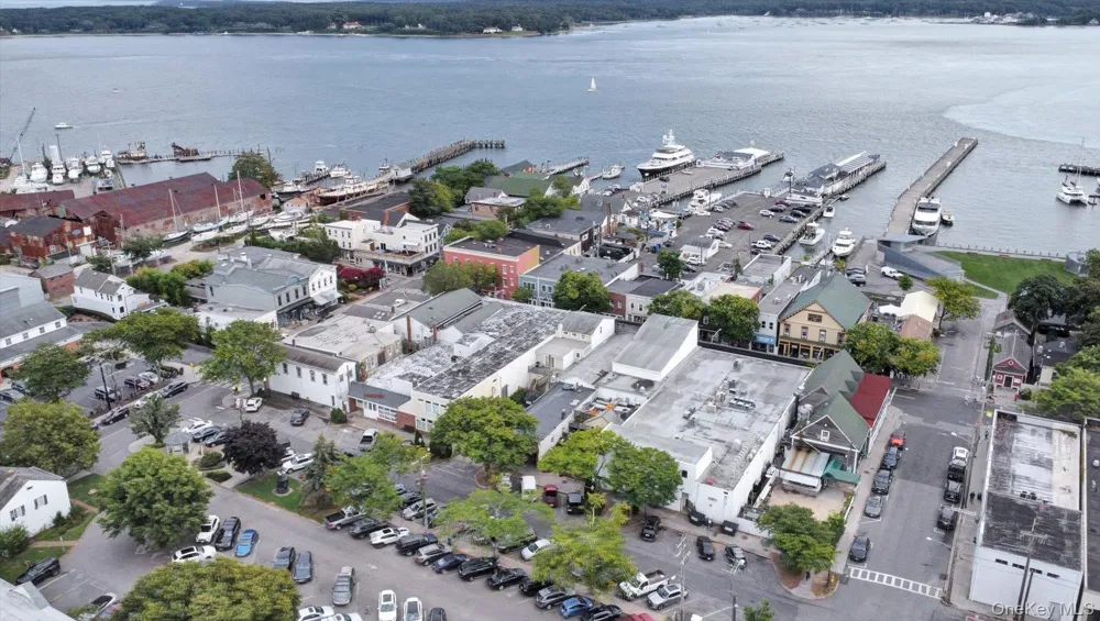 308 Monsell Place Greenport, NY 11944