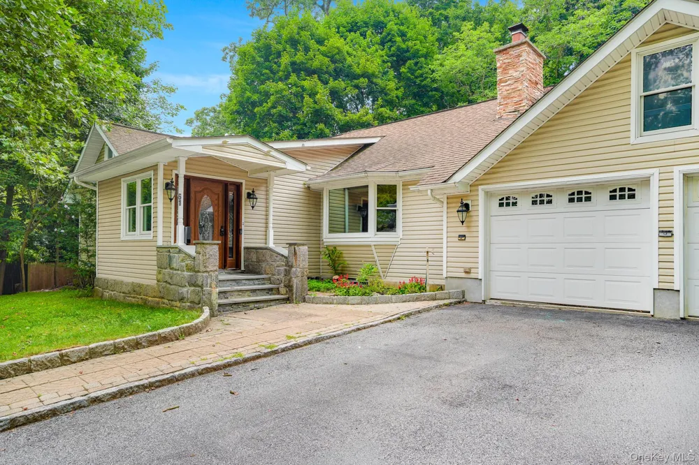 61 Underhill Road Ossining, NY 10562