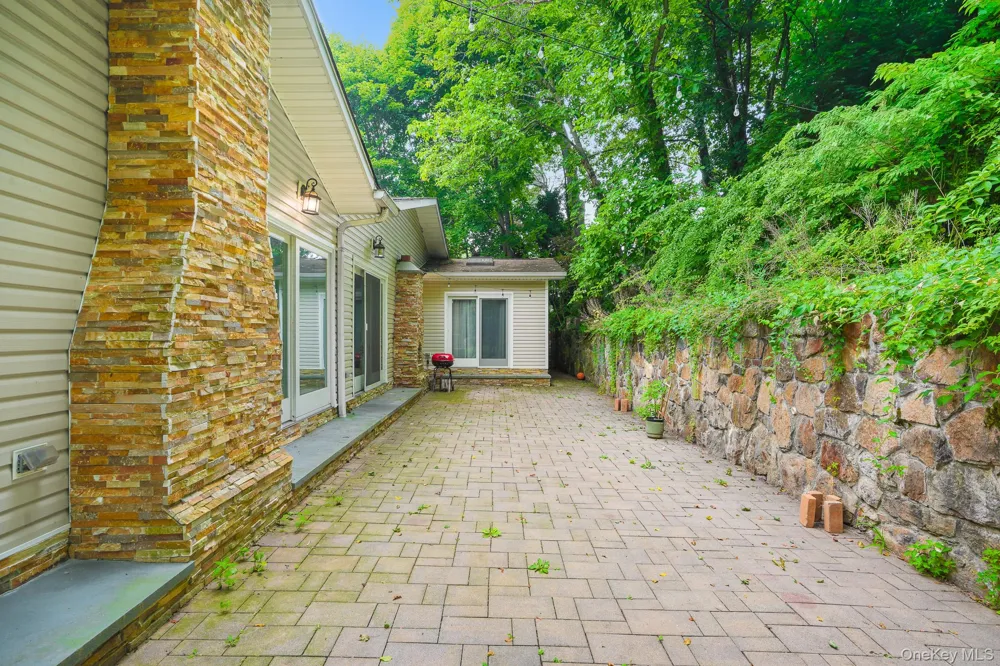 61 Underhill Road Ossining, NY 10562