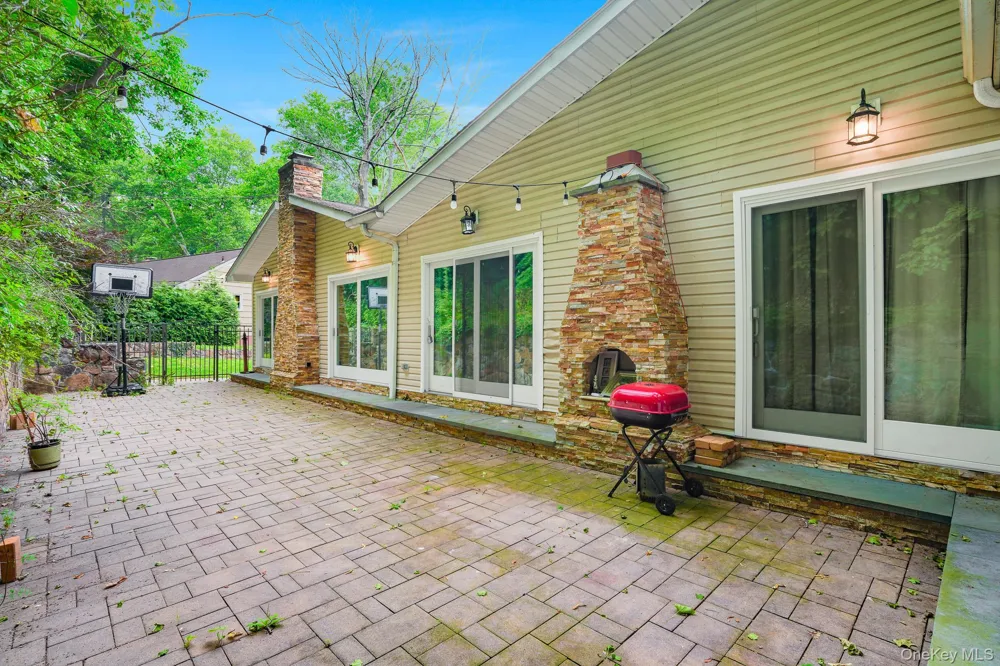 61 Underhill Road Ossining, NY 10562
