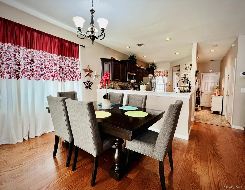 149 Windward Court S Port Jefferson, NY 11777