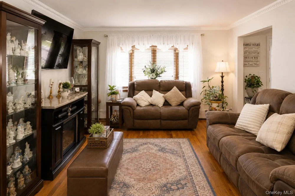 210 Willard Avenue Farmingdale, NY 11735