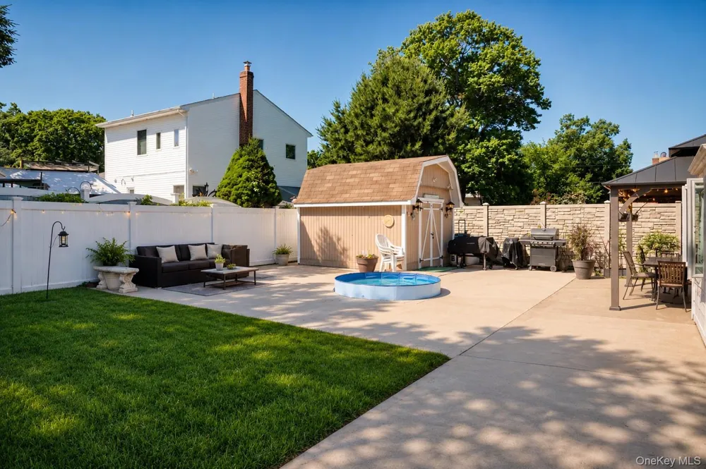 210 Willard Avenue Farmingdale, NY 11735