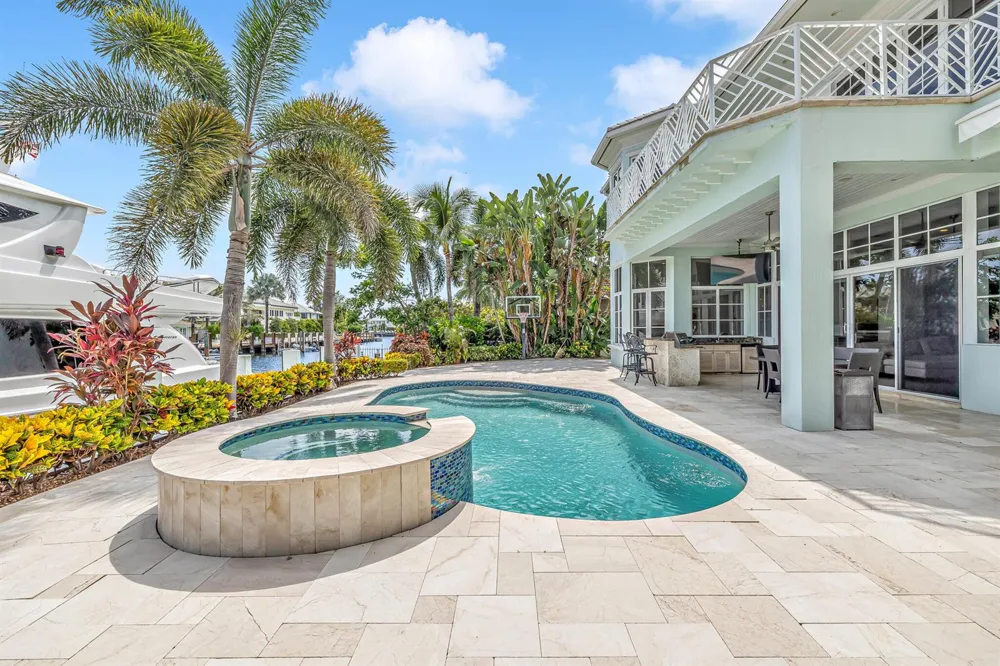 2409 NE 27TH STREET Lighthouse Point, FL 33064