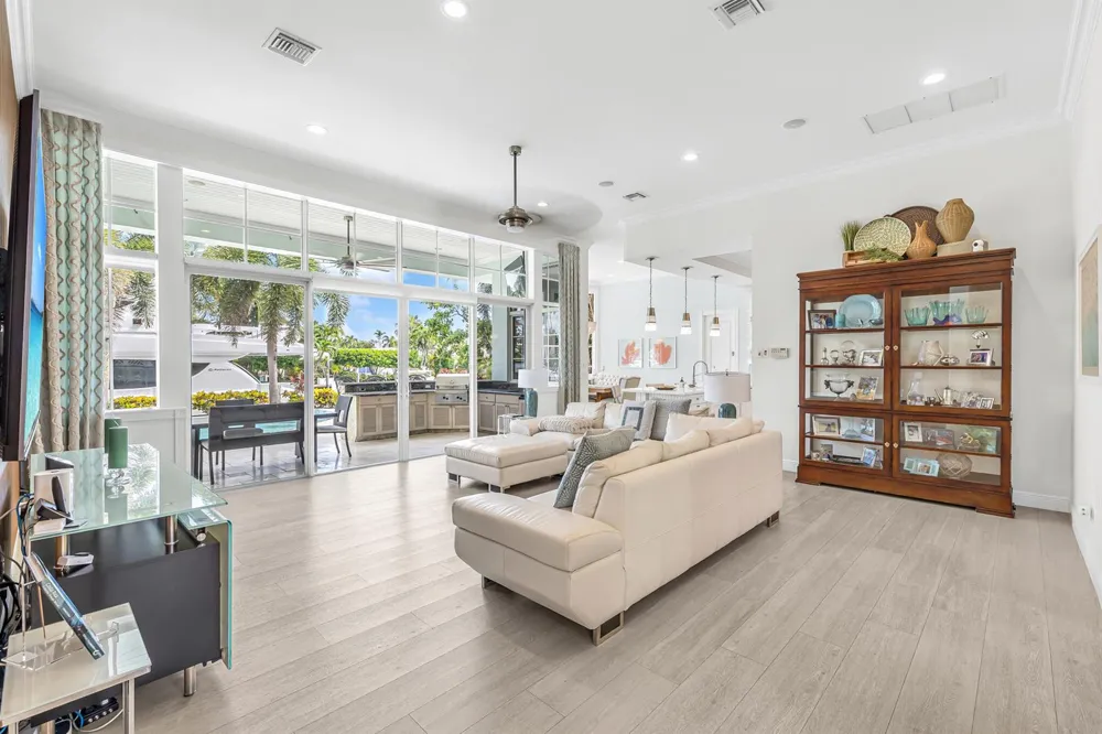 2409 NE 27TH STREET Lighthouse Point, FL 33064