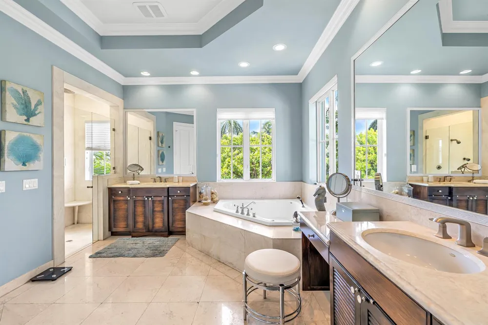 2409 NE 27TH STREET Lighthouse Point, FL 33064