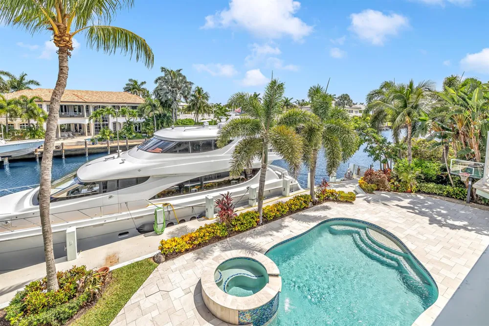 2409 NE 27TH STREET Lighthouse Point, FL 33064