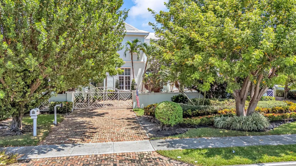 2409 NE 27TH STREET Lighthouse Point, FL 33064