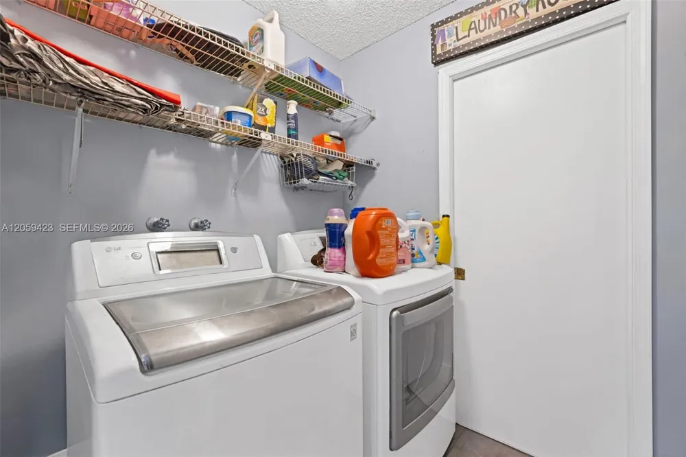 8622 NW 49th Dr Coral Springs, FL 33067
