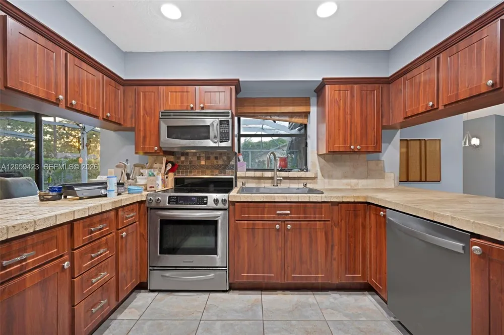 8622 NW 49th Dr Coral Springs, FL 33067