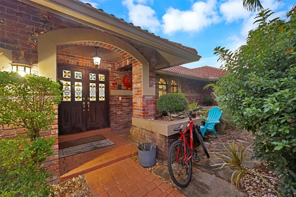 8622 NW 49th Dr Coral Springs, FL 33067