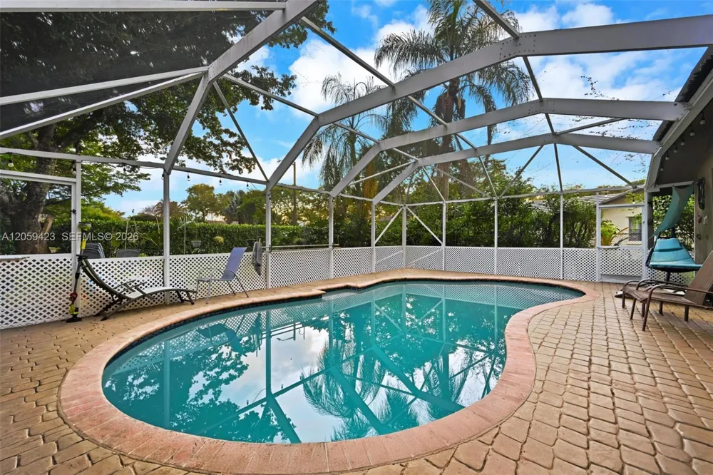 8622 NW 49th Dr Coral Springs, FL 33067