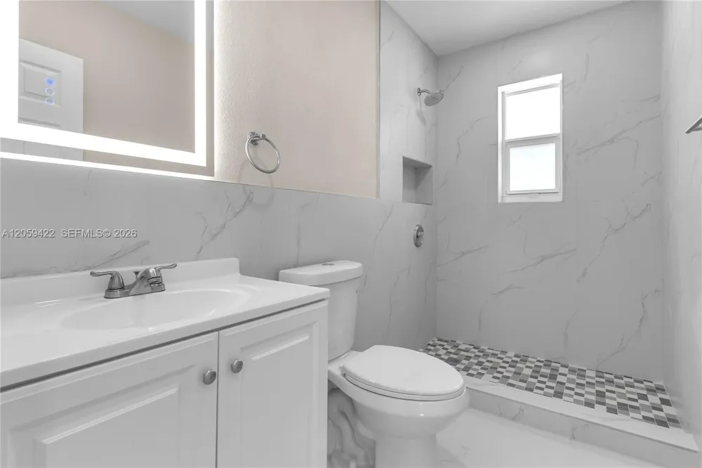 378 SW 6th St #1 Florida City, FL 33034