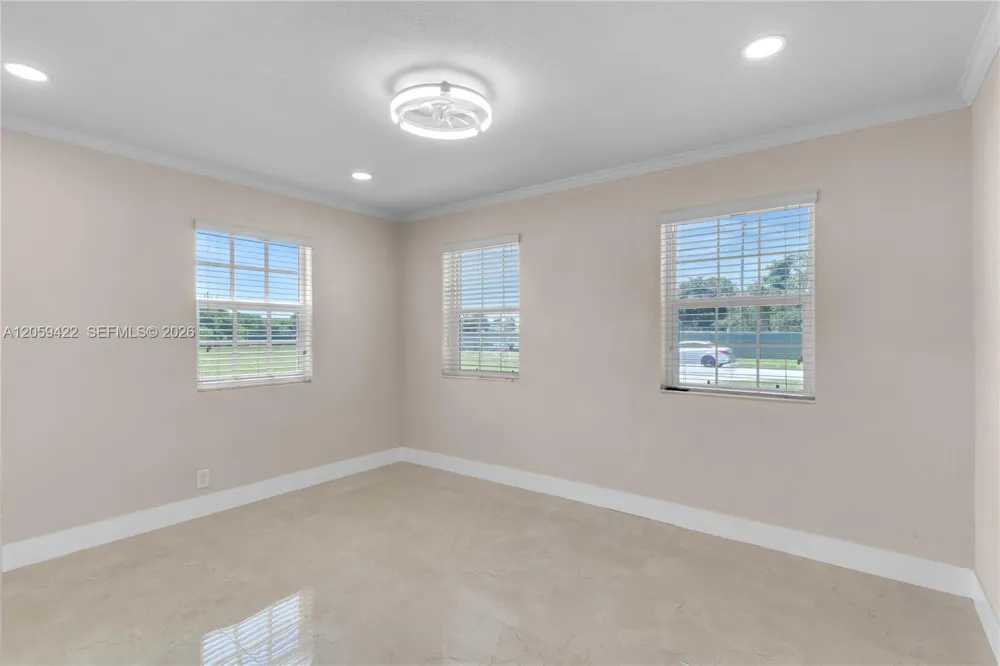 378 SW 6th St #1 Florida City, FL 33034