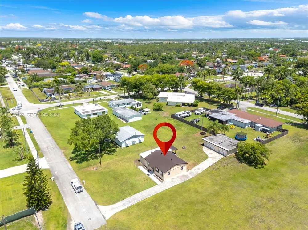 378 SW 6th St #1 Florida City, FL 33034
