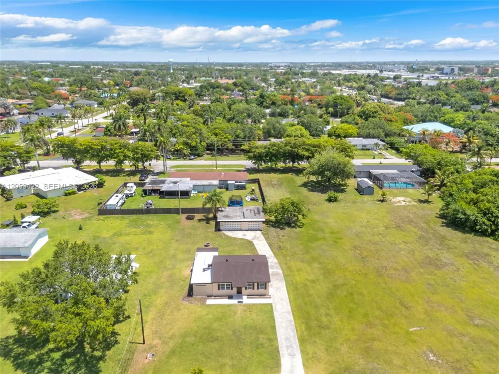 378 SW 6th St #1 Florida City, FL 33034