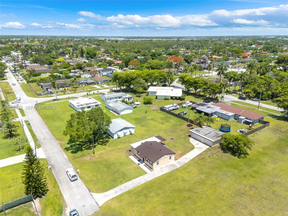 378 SW 6th St #1 Florida City, FL 33034