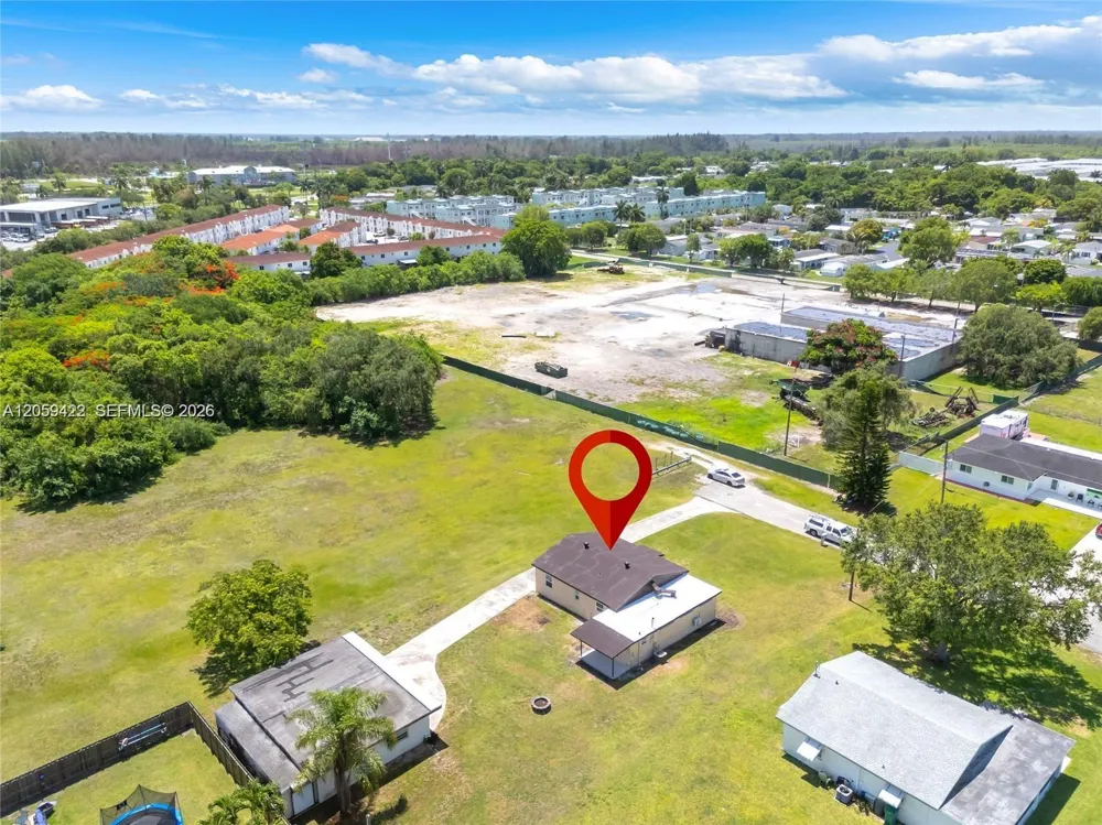 378 SW 6th St #1 Florida City, FL 33034