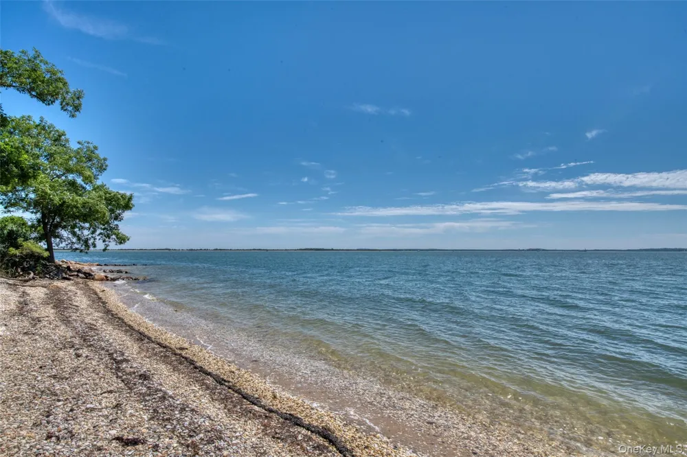 1600 King Street Orient, NY 11957
