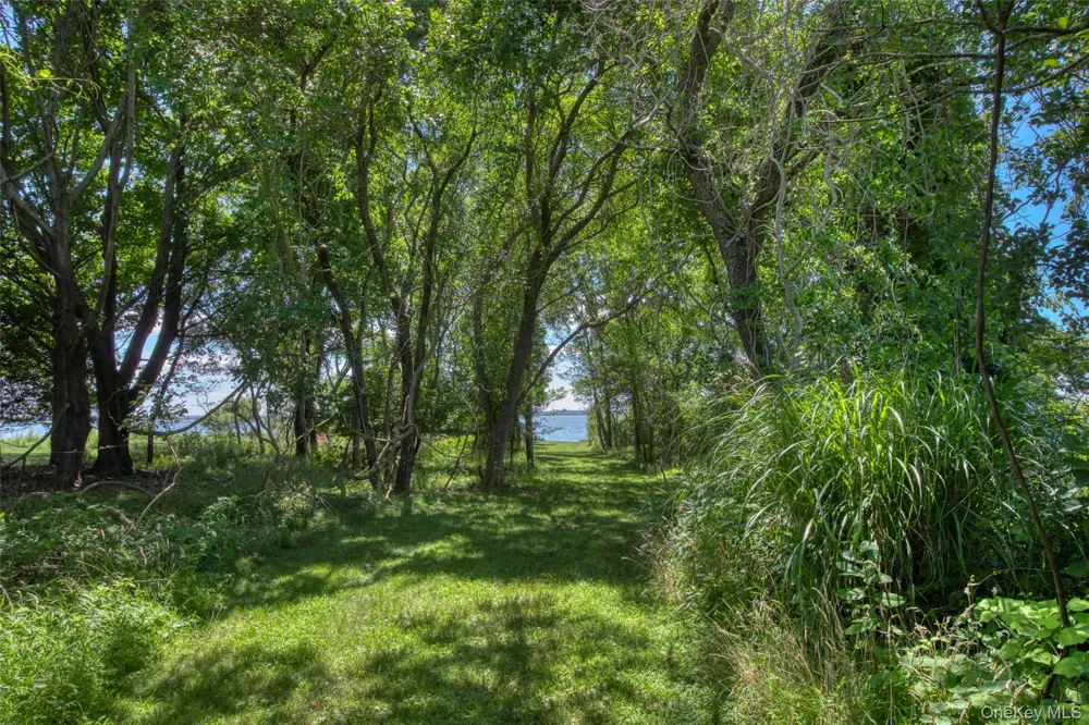1600 King Street Orient, NY 11957