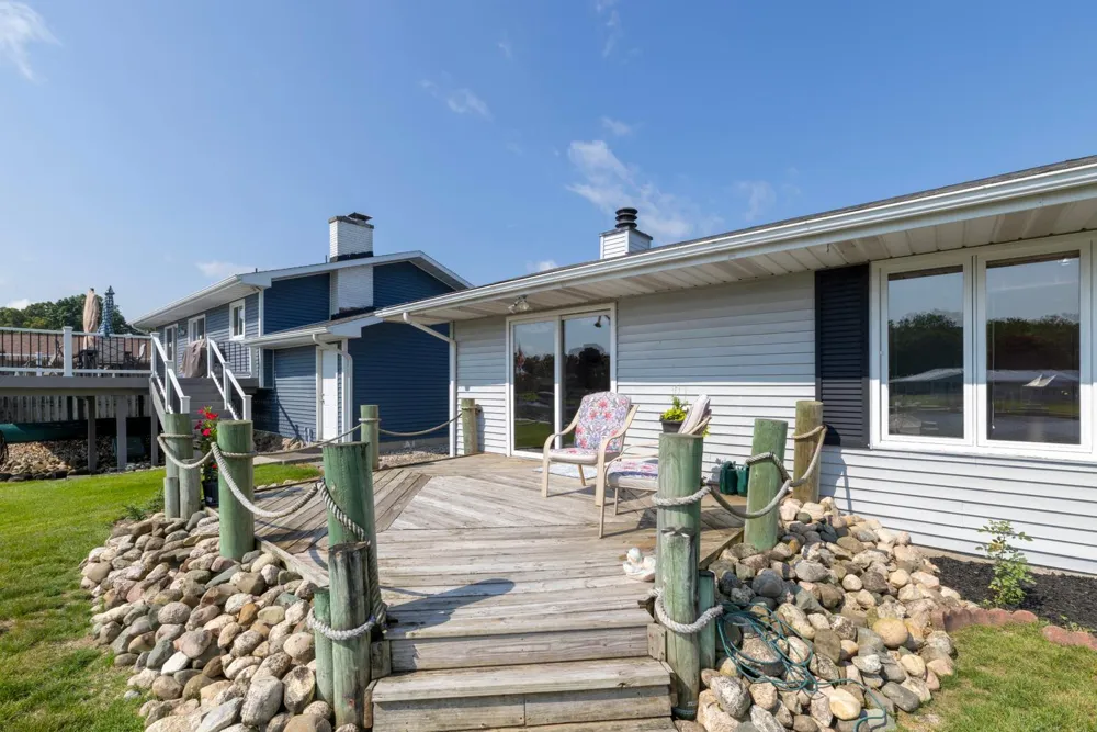 68441 Channel Parkway Edwardsburg, MI 49112