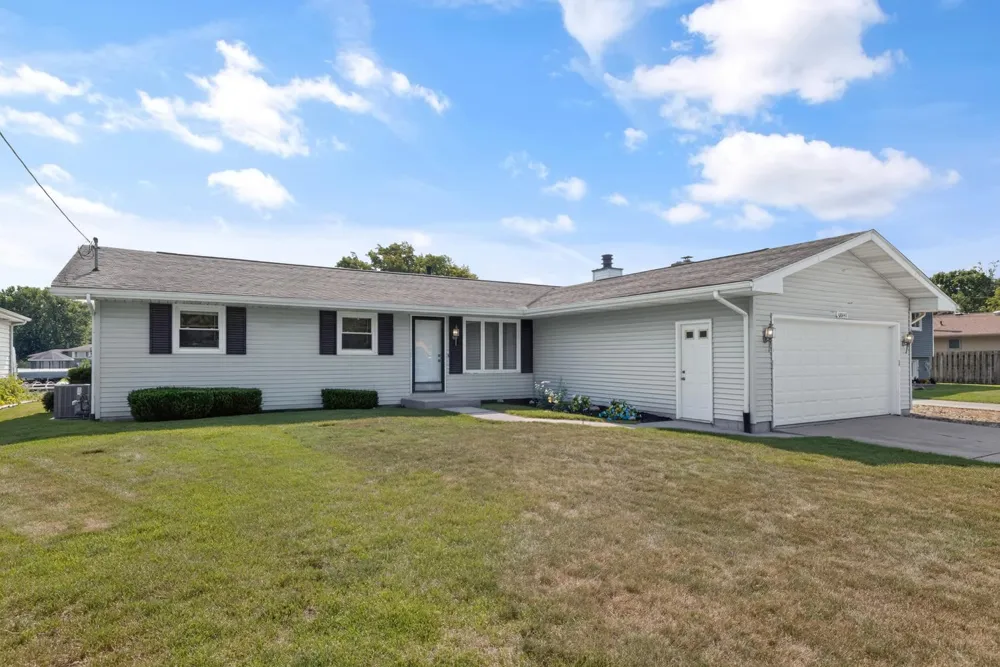68441 Channel Parkway Edwardsburg, MI 49112