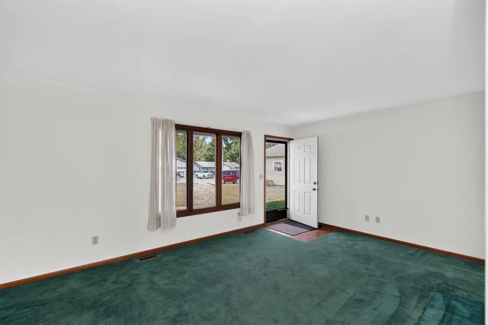 68441 Channel Parkway Edwardsburg, MI 49112