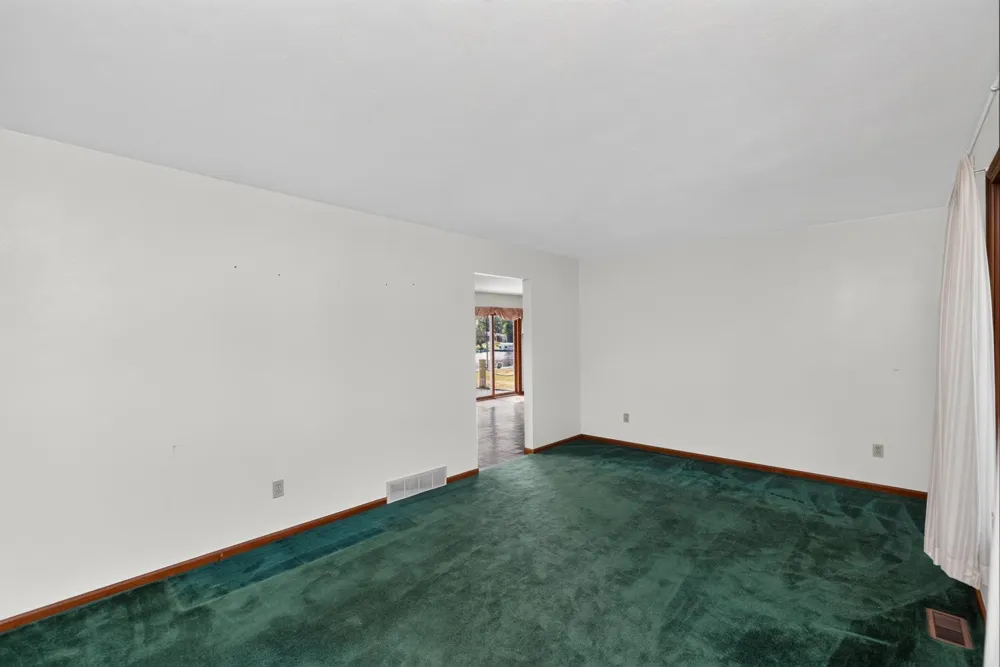 68441 Channel Parkway Edwardsburg, MI 49112