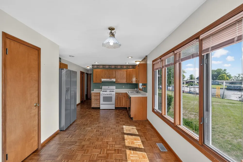 68441 Channel Parkway Edwardsburg, MI 49112