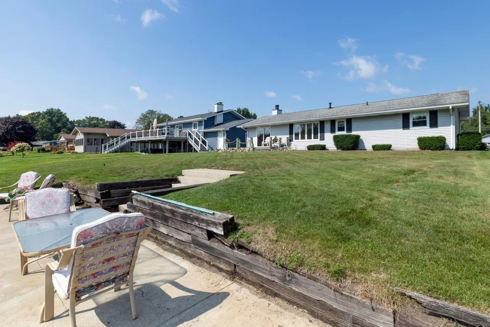 68441 Channel Parkway Edwardsburg, MI 49112