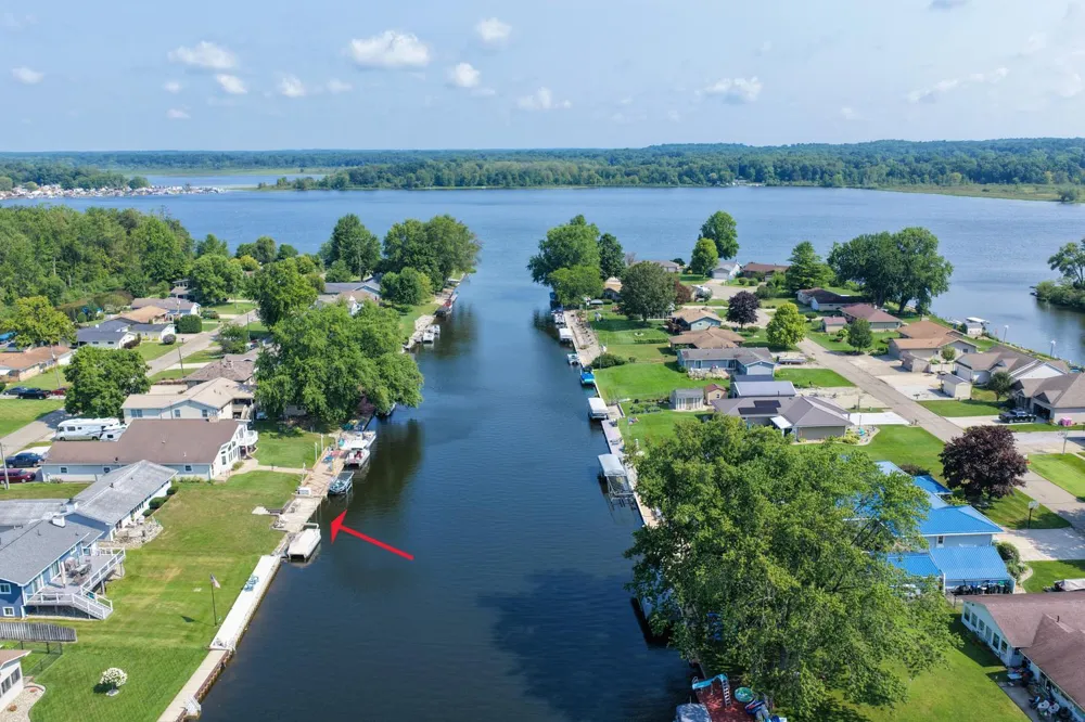68441 Channel Parkway Edwardsburg, MI 49112