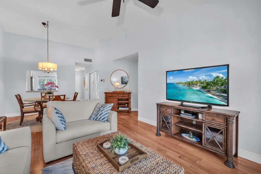 3318 Lucerne Park Drive 