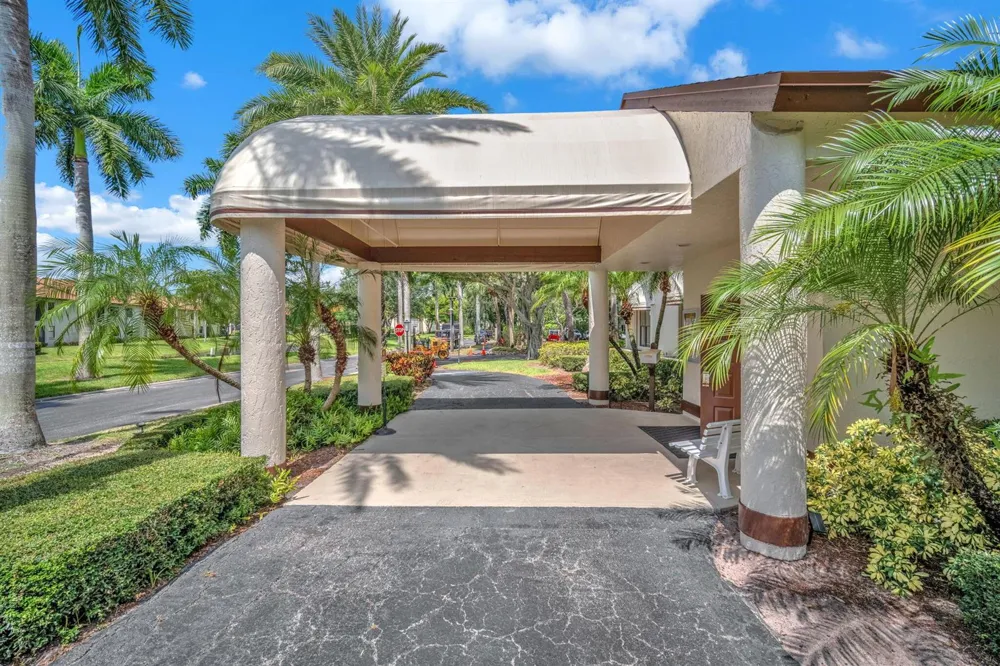 3318 Lucerne Park Drive 
