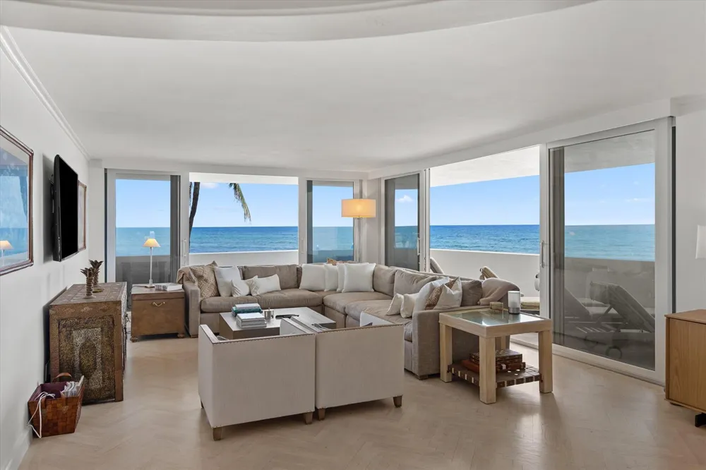 100 Sunrise Avenue #212 Palm Beach, FL 33480