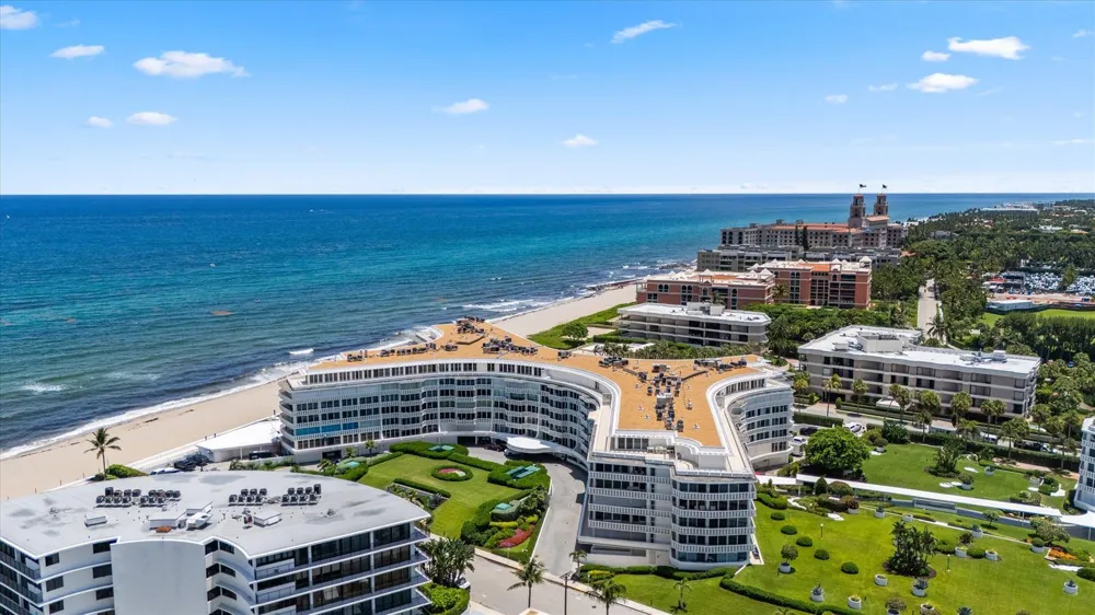 100 Sunrise Avenue #212 Palm Beach, FL 33480