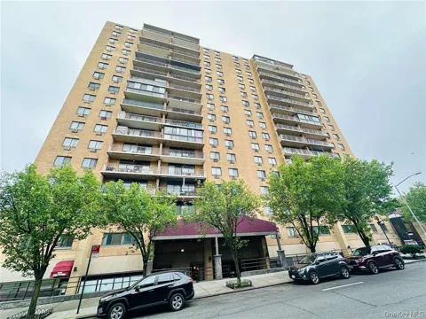 92-29 Queens Boulevard #16H