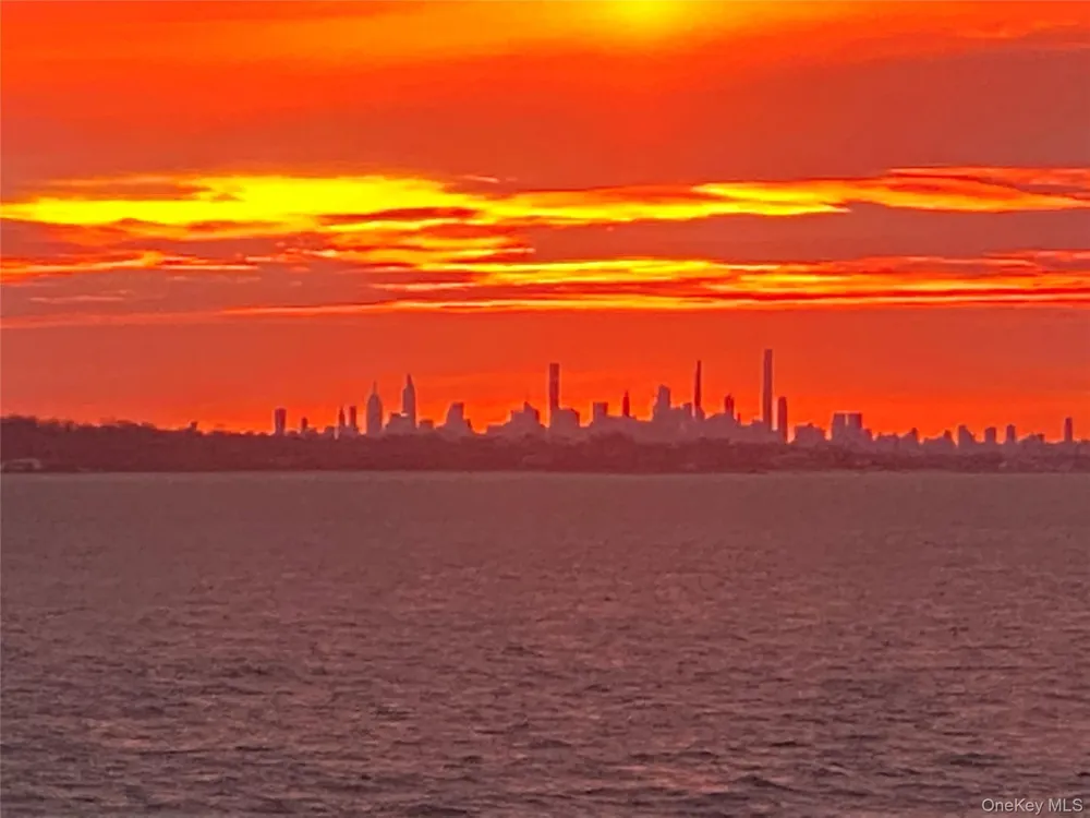 32 Westland Drive Glen Cove, NY 11542
