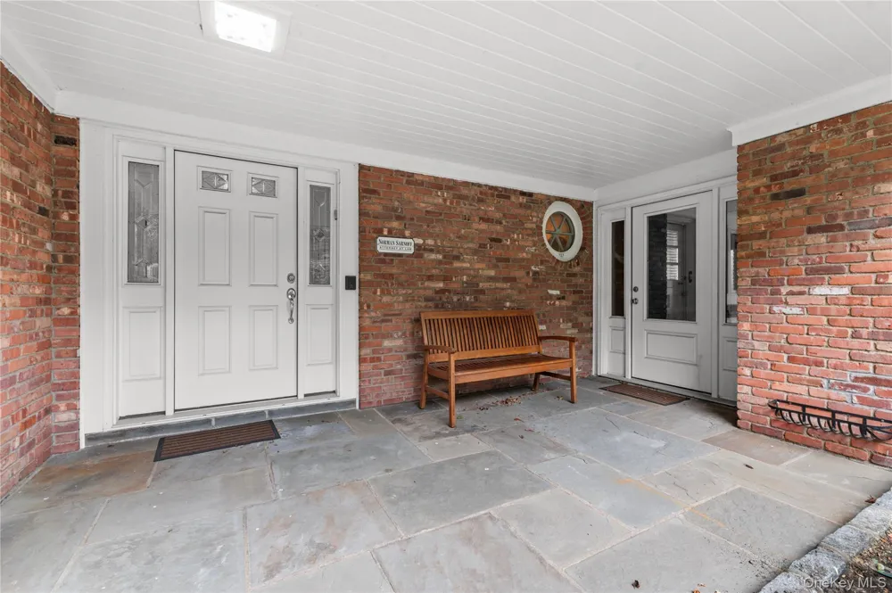 32 Westland Drive Glen Cove, NY 11542