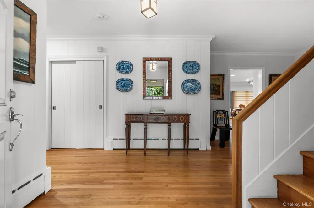 32 Westland Drive Glen Cove, NY 11542