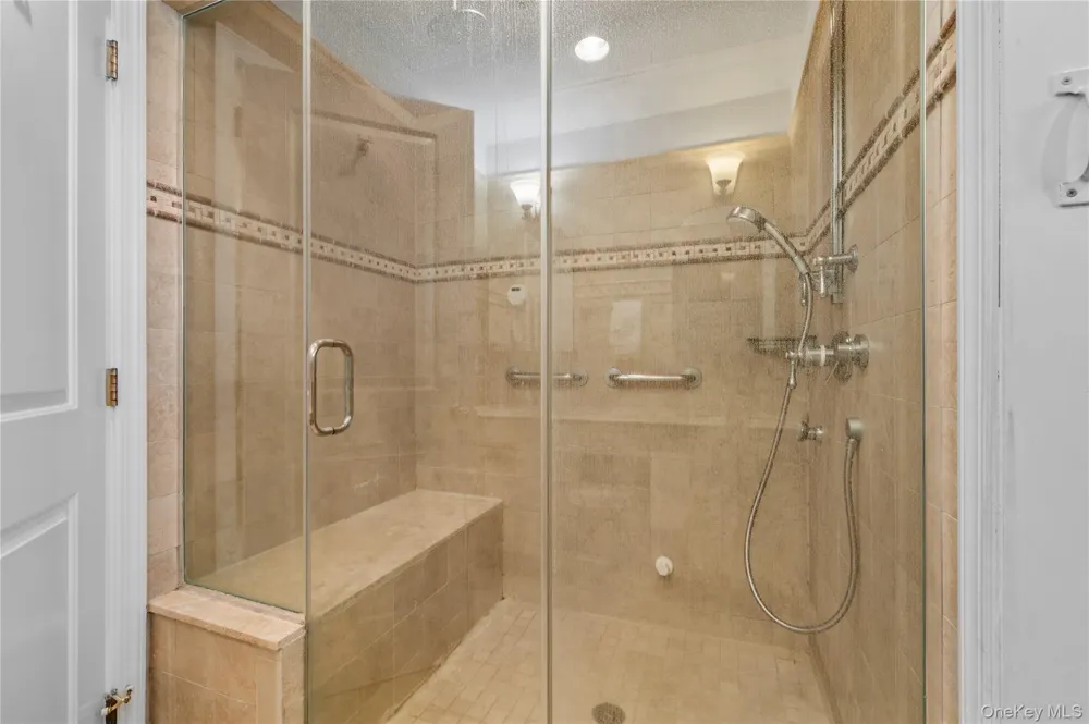 32 Westland Drive Glen Cove, NY 11542