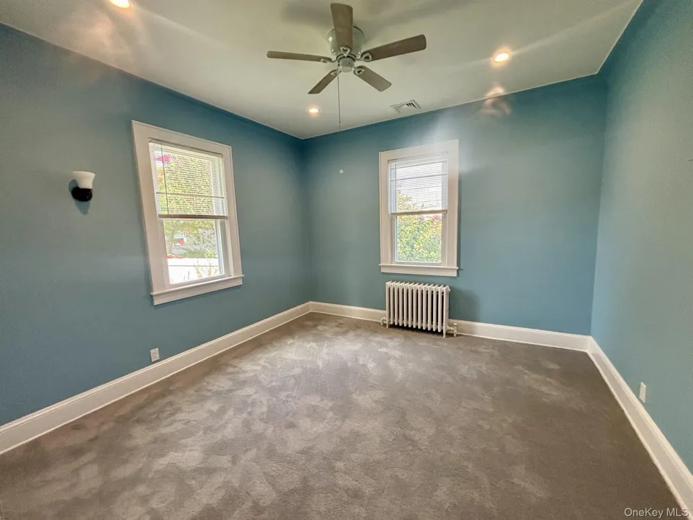 42 Bella Vista Avenue Glen Head, NY 11542