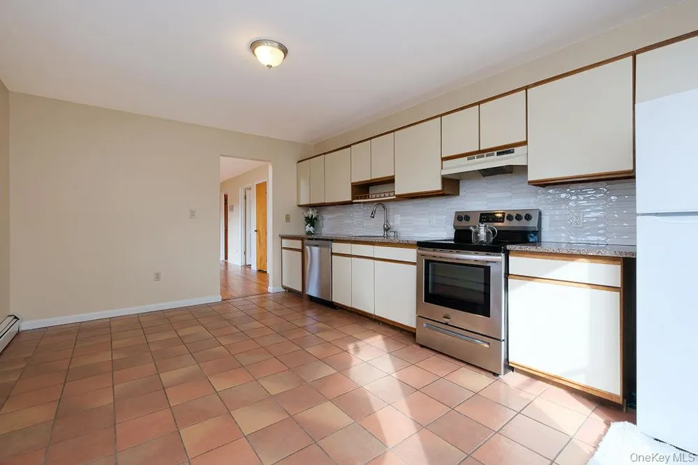 132 Woodland Drive Pleasantville, NY 10570