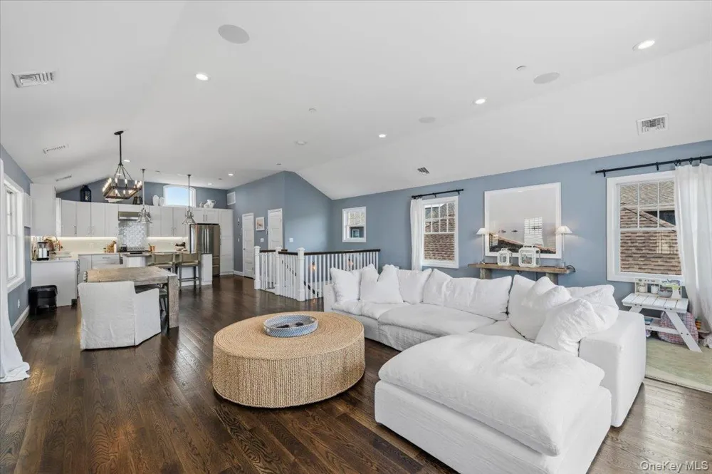 90 Alabama Street Long Beach, NY 11561