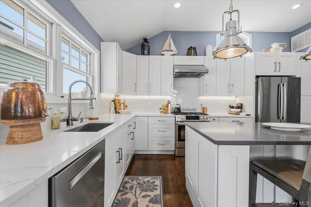 90 Alabama Street Long Beach, NY 11561