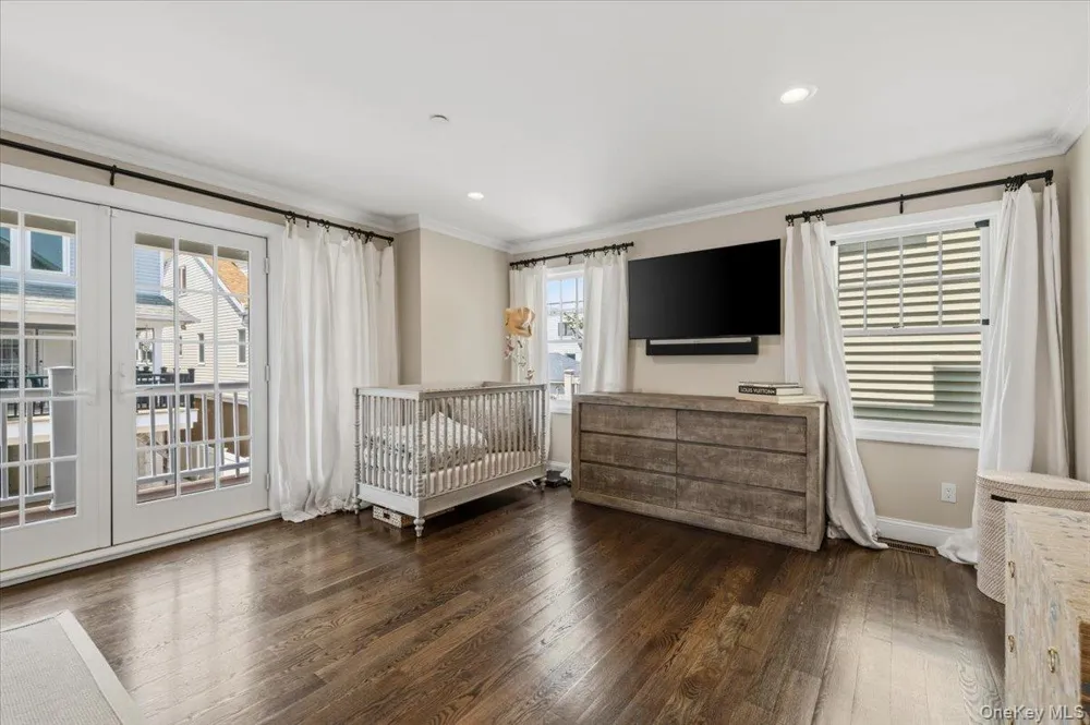 90 Alabama Street Long Beach, NY 11561