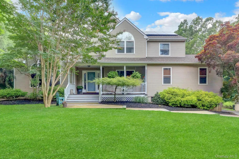 4 Apple Lane Wading River, NY 11792