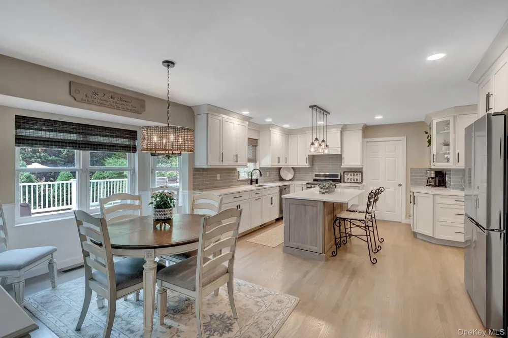 4 Apple Lane Wading River, NY 11792